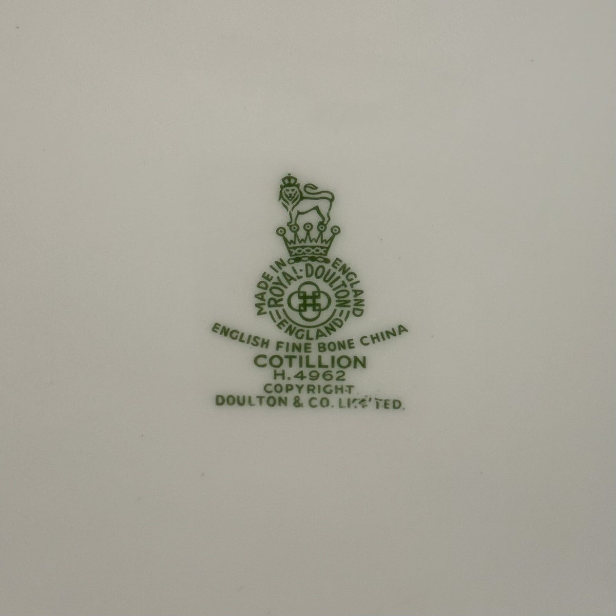 Set of Five 1941-1974 Royal Doulton COTILLION SALAD PLATES 8.0” England 5 Plates