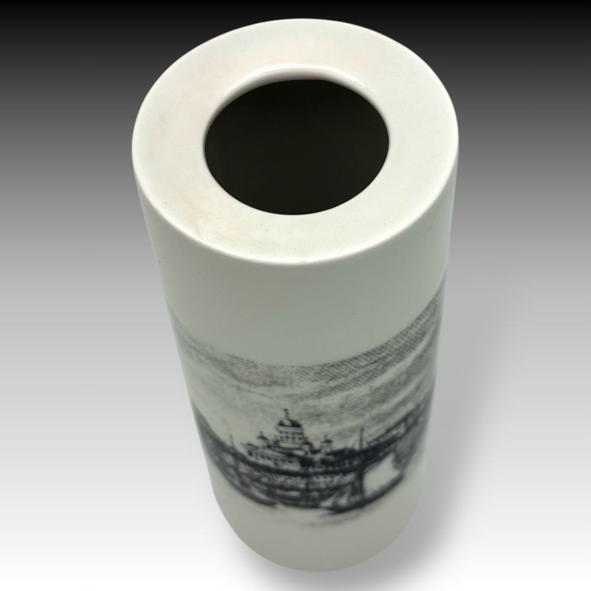 ARABIA Finland HELSINKI HELSINGFORS 7.25-Inch Cylinder Vase – Black & White RARE