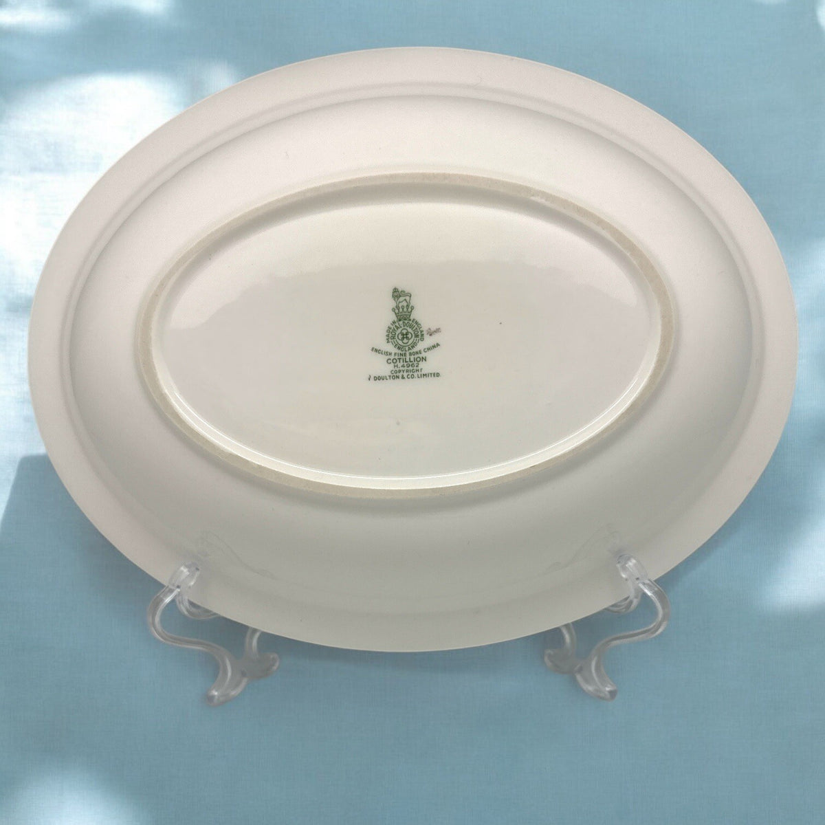 1941-1974 Royal Doulton COTILLION Oval  VEGETABLE  BOWL 10 3/4" England