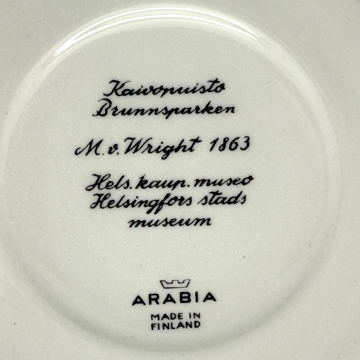 ARABIA Finland HELSINKI Wright 1863 Museum SAUCERS Set of 4 – Black & White
