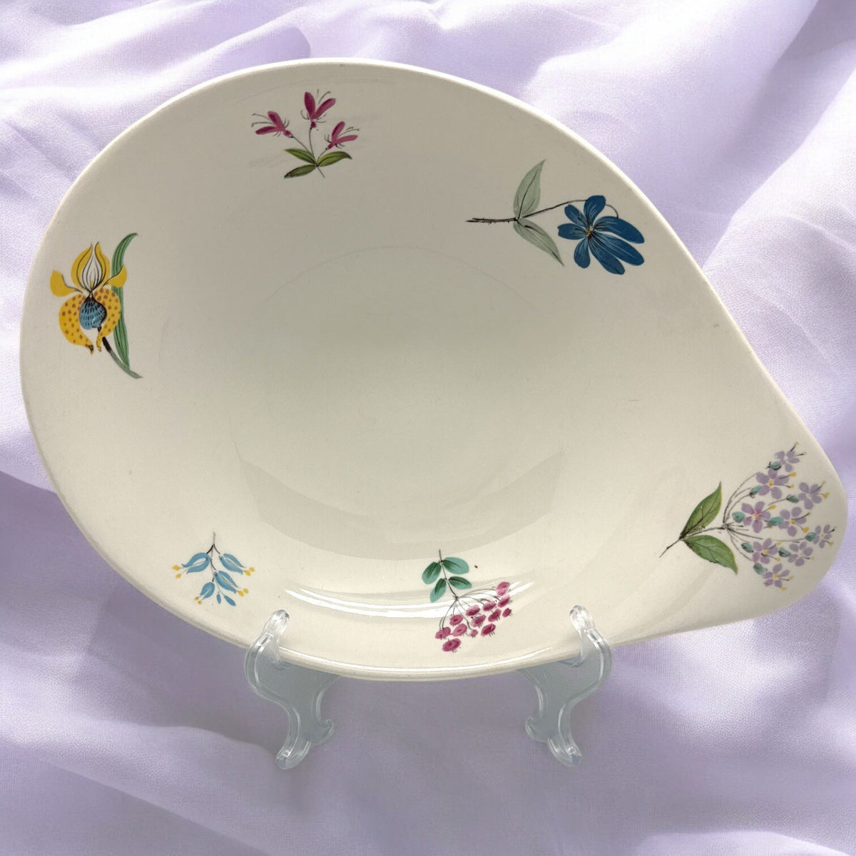 HALL Eva Zeisel HALLCRAFT HALL BOUQUET Lugged VEGETABLE BOWL  (1952-1957)