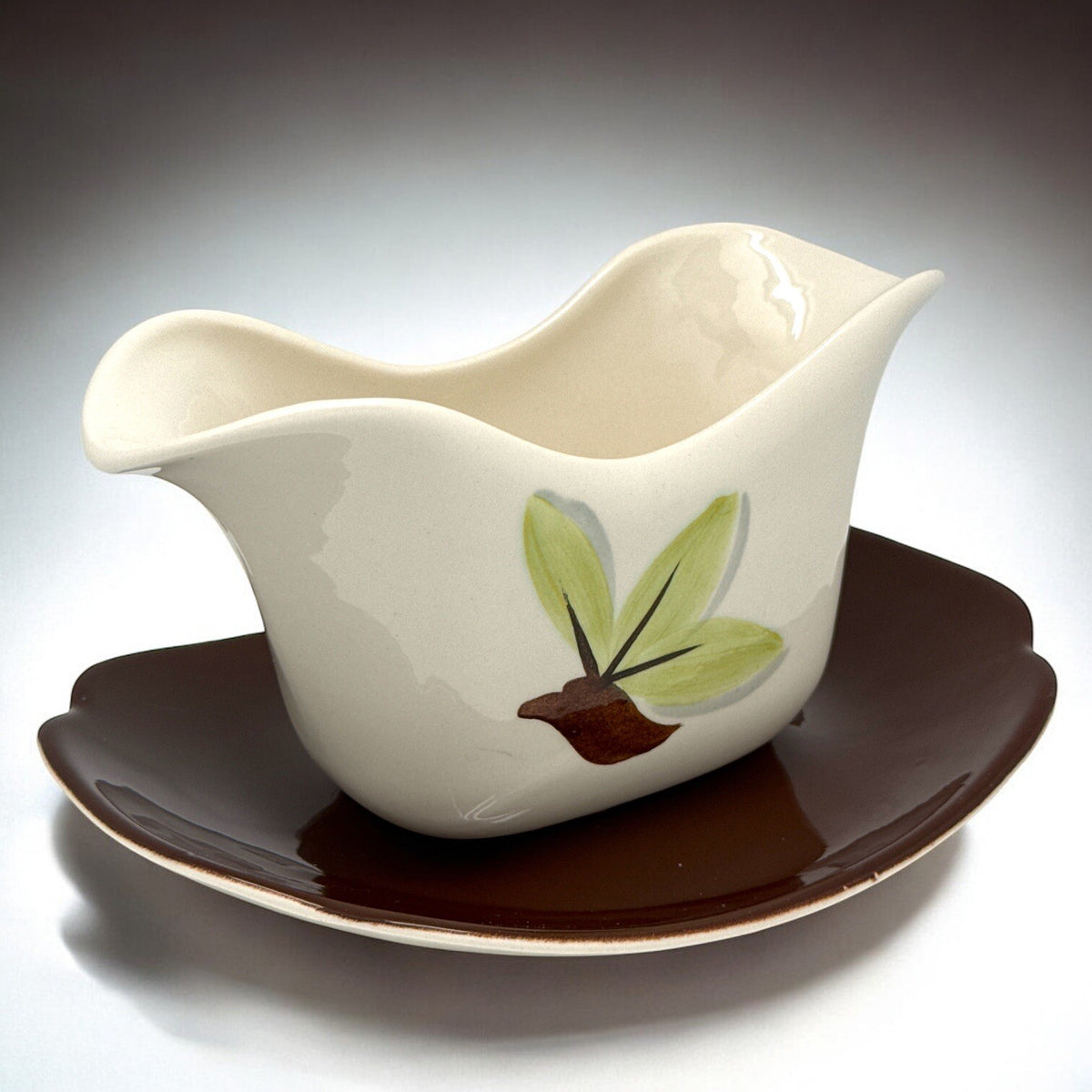 Vntg 1940s GRAVY BOAT + UNDERPLATE WOODLEAF by Continental Kilns Underglaze USA