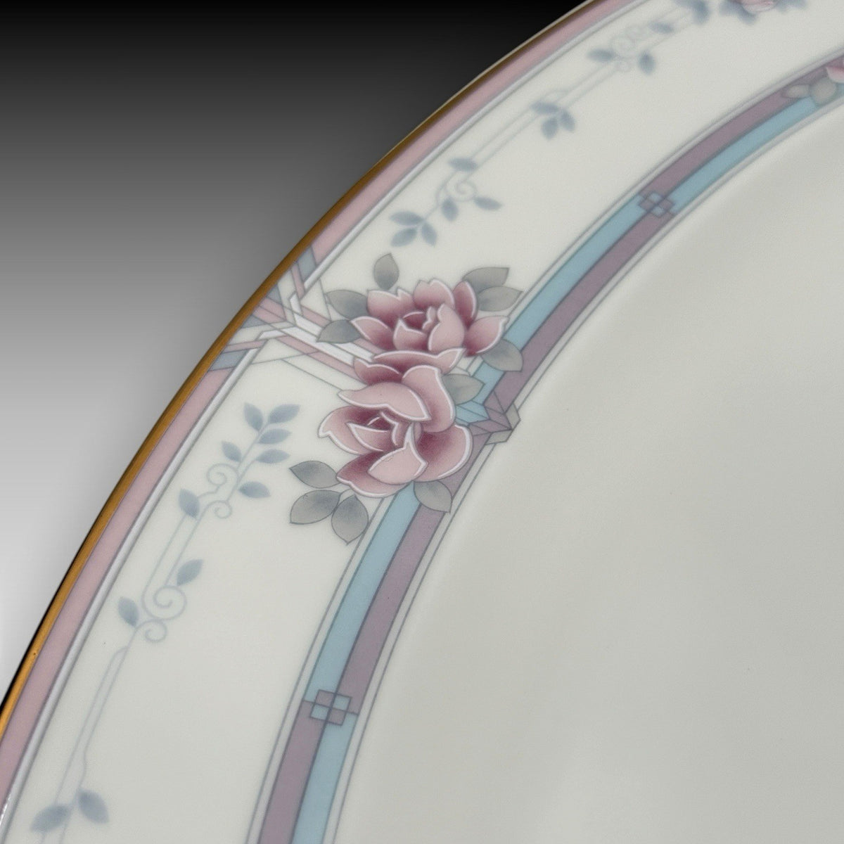 Noritake Magnificence 9736 Bone China Oval Serving Platter Gold Trim 14 3/8"