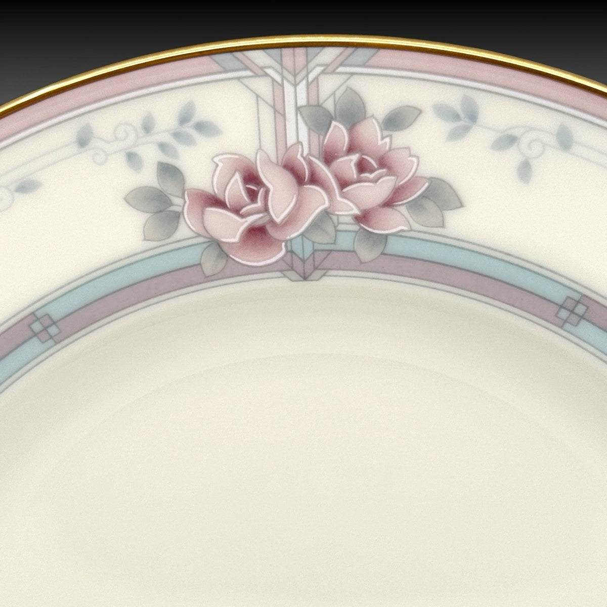 Noritake Magnificence 9736 Bone China Salad Plates Set 5 Gold Trim Japan 8.25"