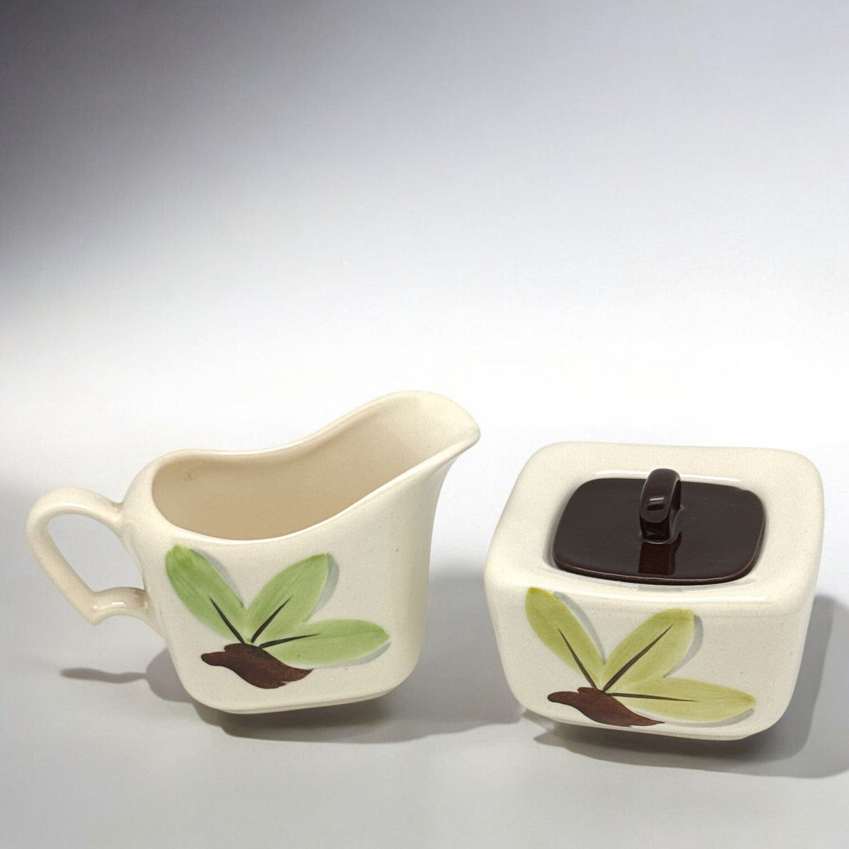1940s Continental Kilns WOODLEAF Hand Painted CREAMER & Covered SUGAR BOWL USA