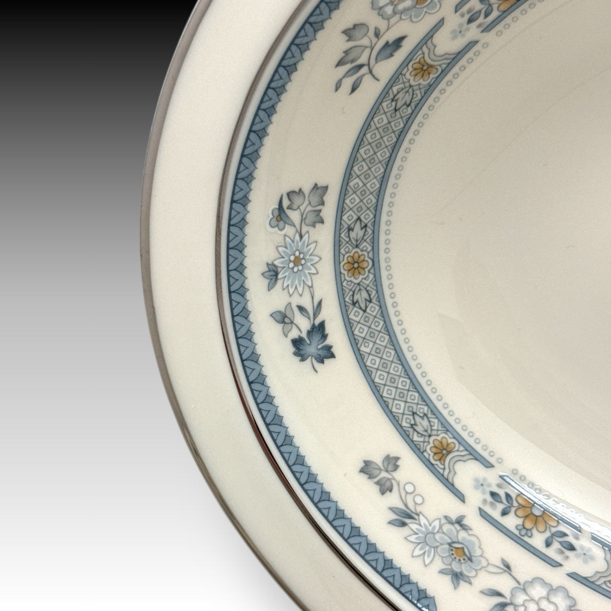 Minton PENROSE 2 Oval Vegetable Bowls FINE BONE CHINA England ROYAL DOULTON 1976