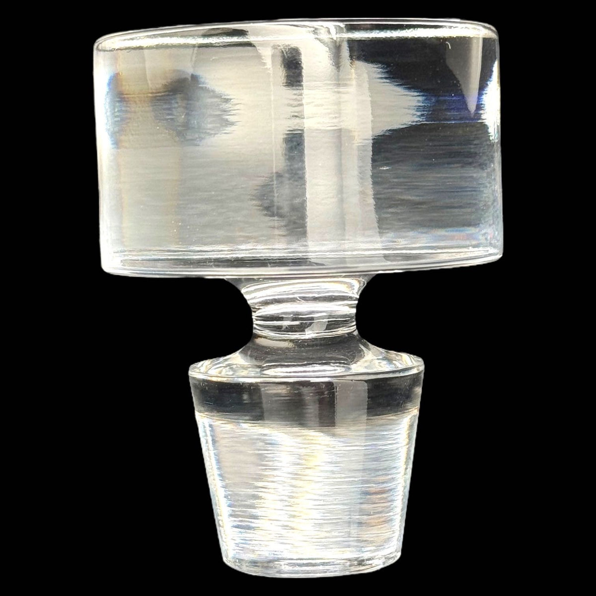 Vintage VERA WANG Decanter for Wedgwood ILLUSION Lead CRYSTAL Clear w/ Stopper