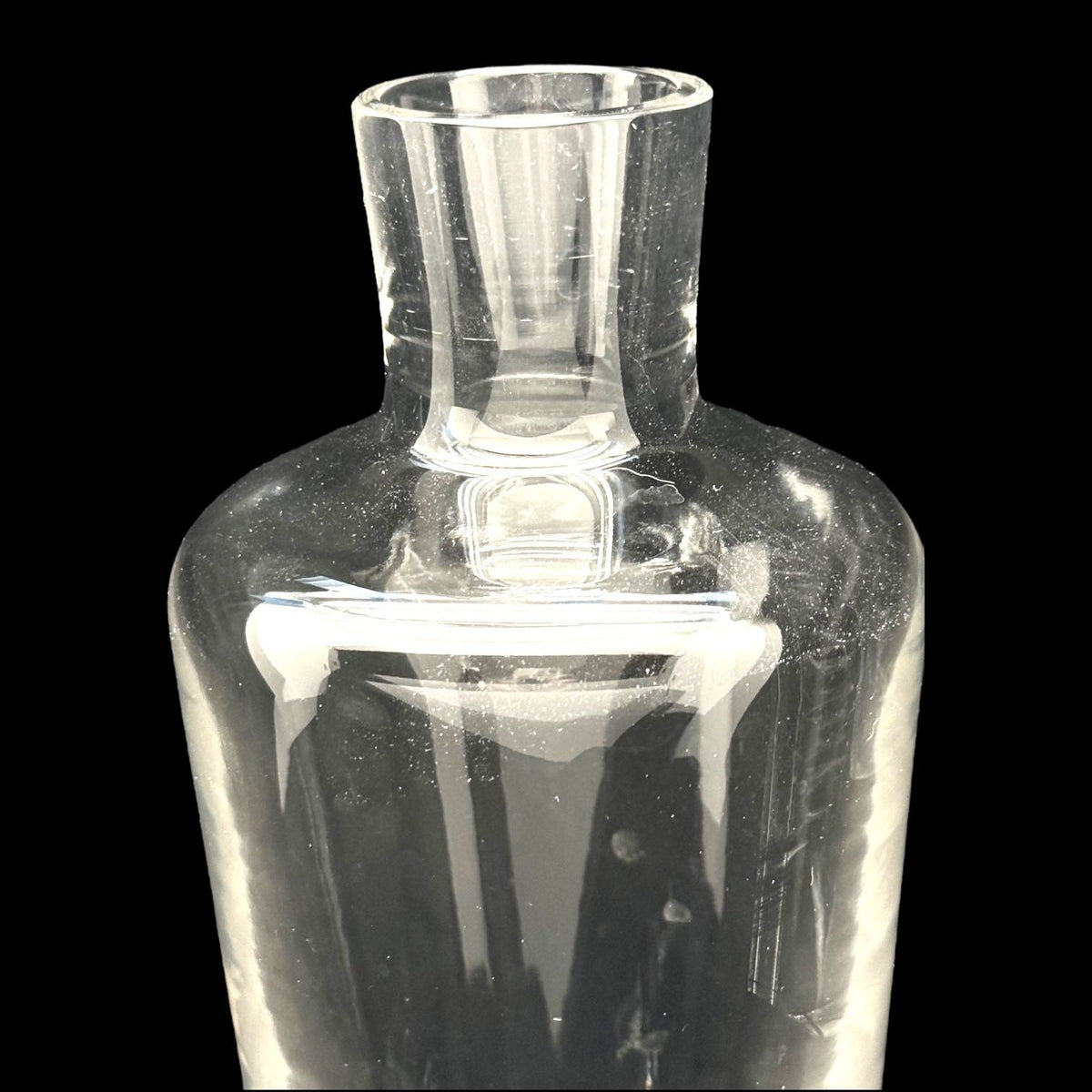 Vintage VERA WANG Decanter for Wedgwood ILLUSION Lead CRYSTAL Clear w/ Stopper