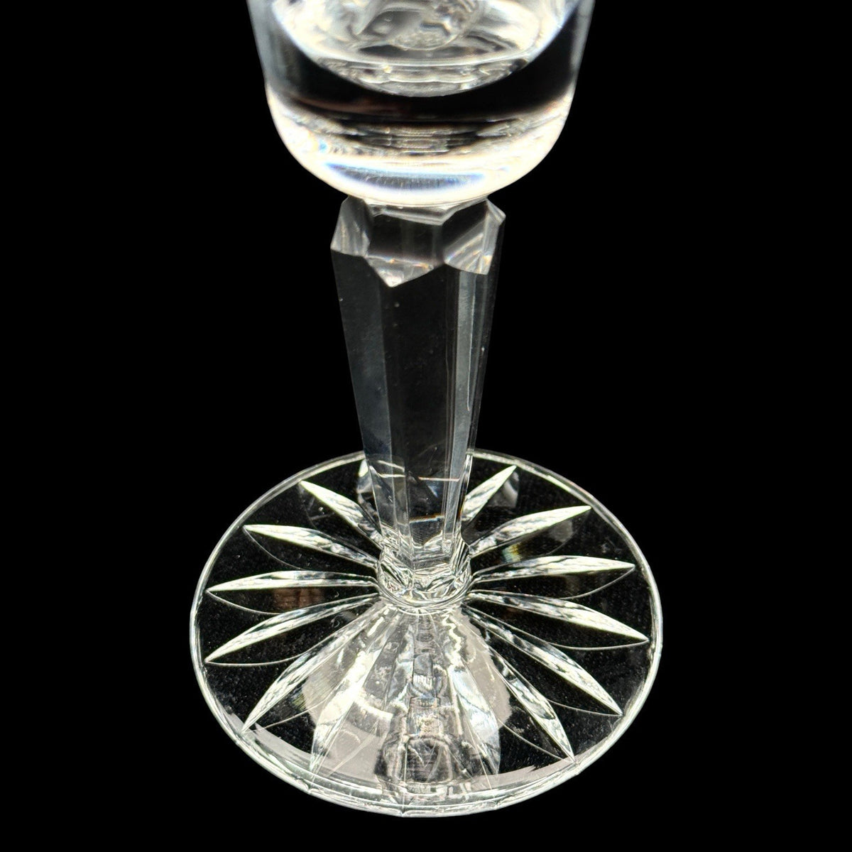 Tipperary Dove Hill Irish Crystal Champagne Flute, 8.25 Inch, Ribbon Ireland