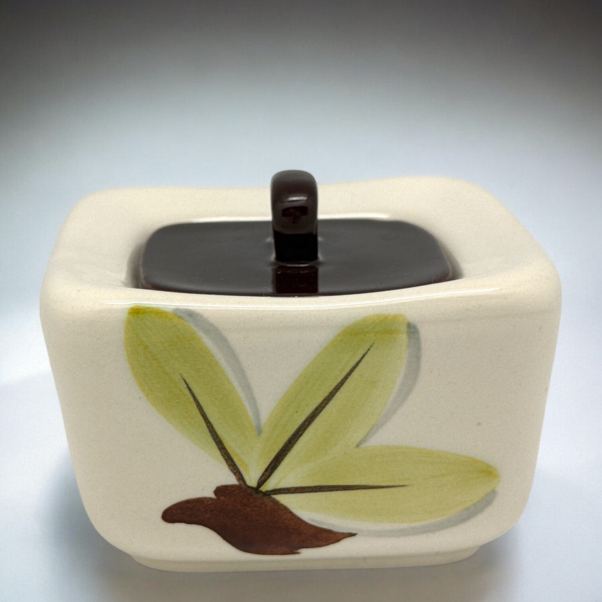 1940s Continental Kilns WOODLEAF Hand Painted CREAMER & Covered SUGAR BOWL USA