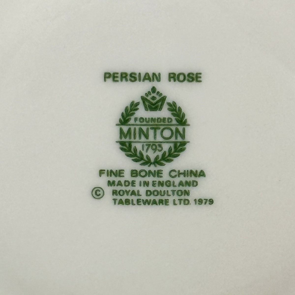 1979 Minton PERSIAN ROSE Set of 4 CUPS & SAUCERS Gold Trim Bone China England