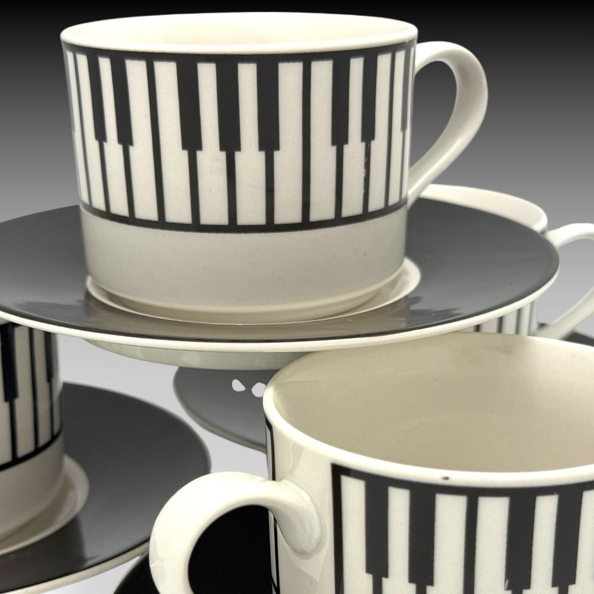 Set of 4 ALBERT ELOVITZ Piano Keys CUPS & SAUCERS Black & White Stoneware 1998