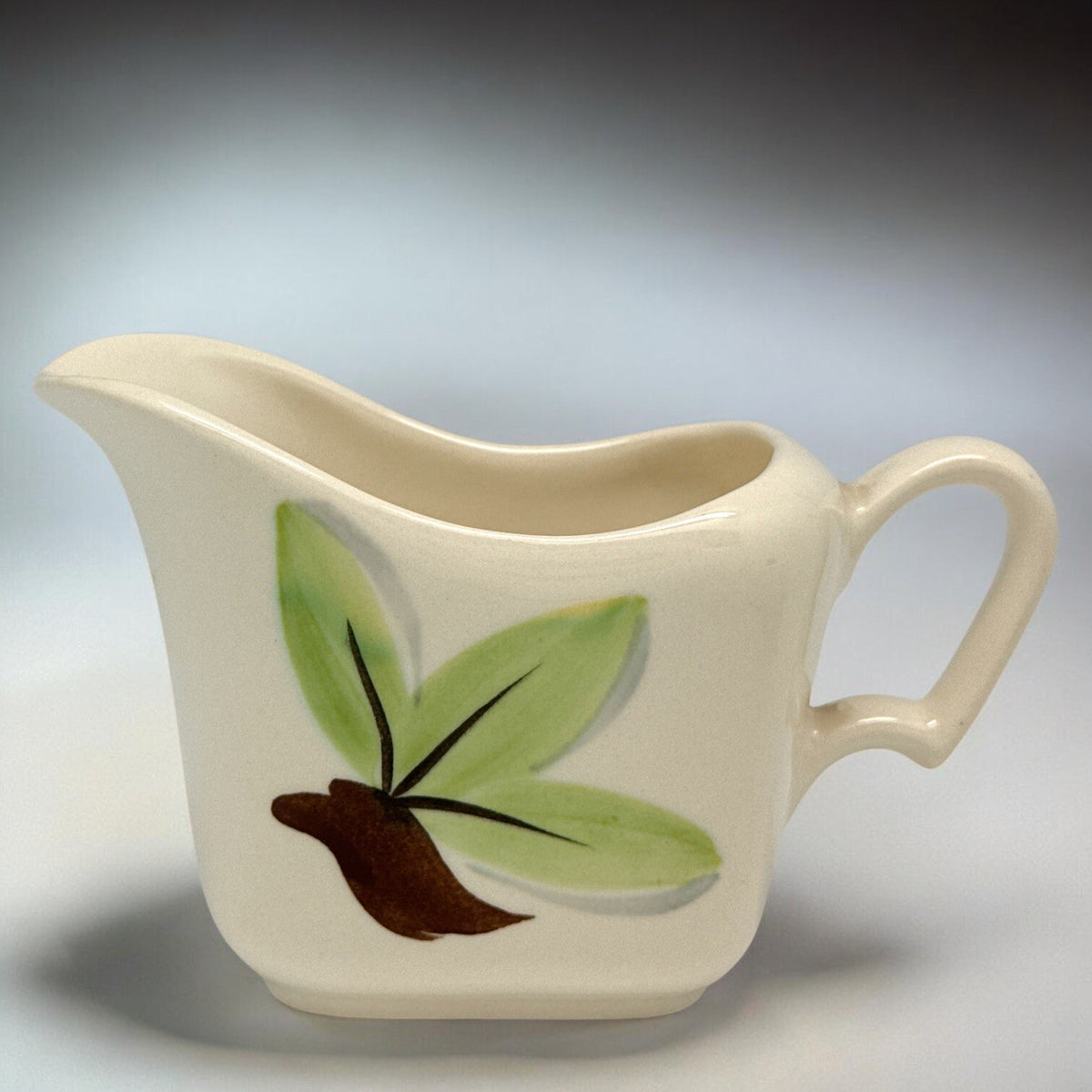 1940s Continental Kilns WOODLEAF Hand Painted CREAMER & Covered SUGAR BOWL USA