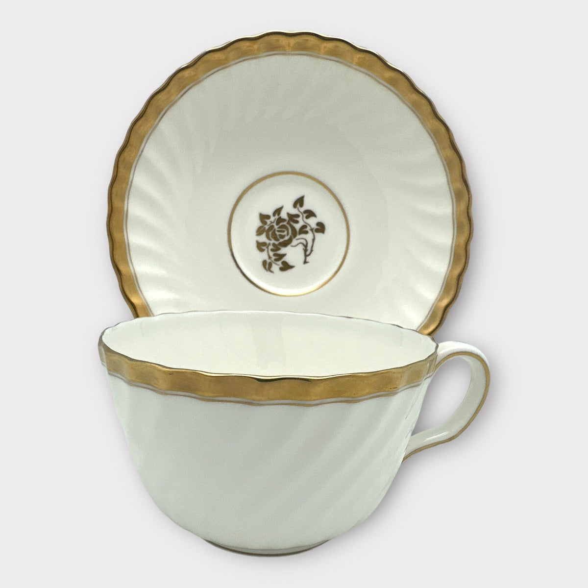 Set of 4 Minton GOLD ROSE H4680 CUPS & SAUCERS Scalloped Fluted England