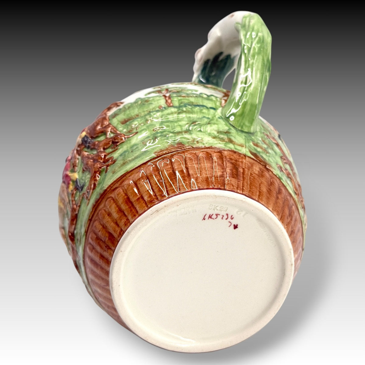 Wedgwood D'Ye Ken John Peel Fox Hunt Relief Pitcher Dog Handle 64 Oz England LRG