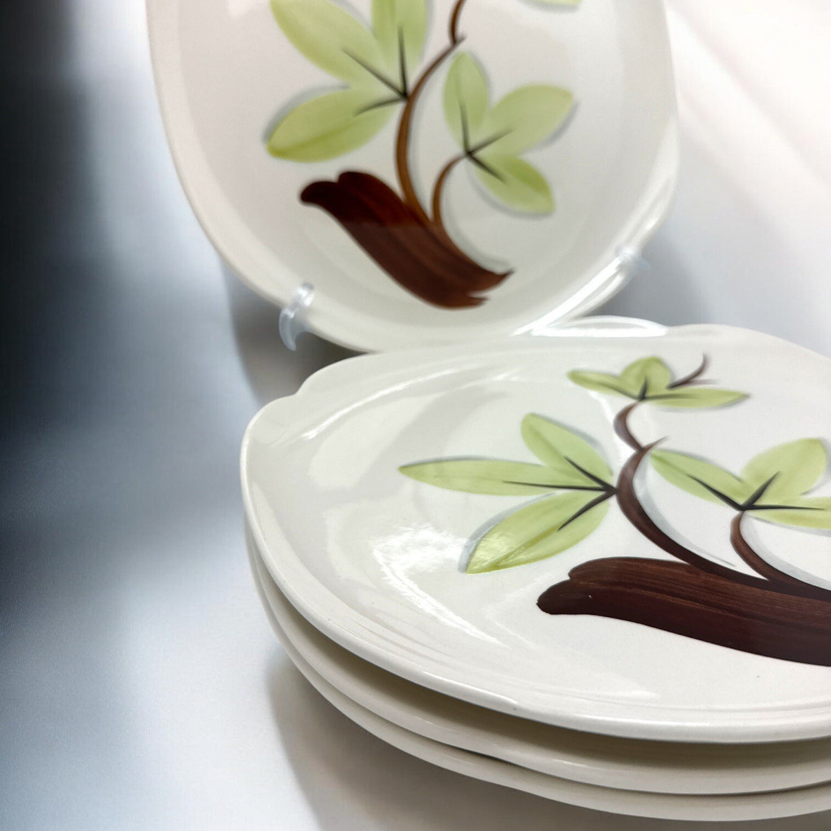 Set of 4 Vintage WOODLEAF by Continental Kilns Hand Painted SQUARE DINNER PLATES