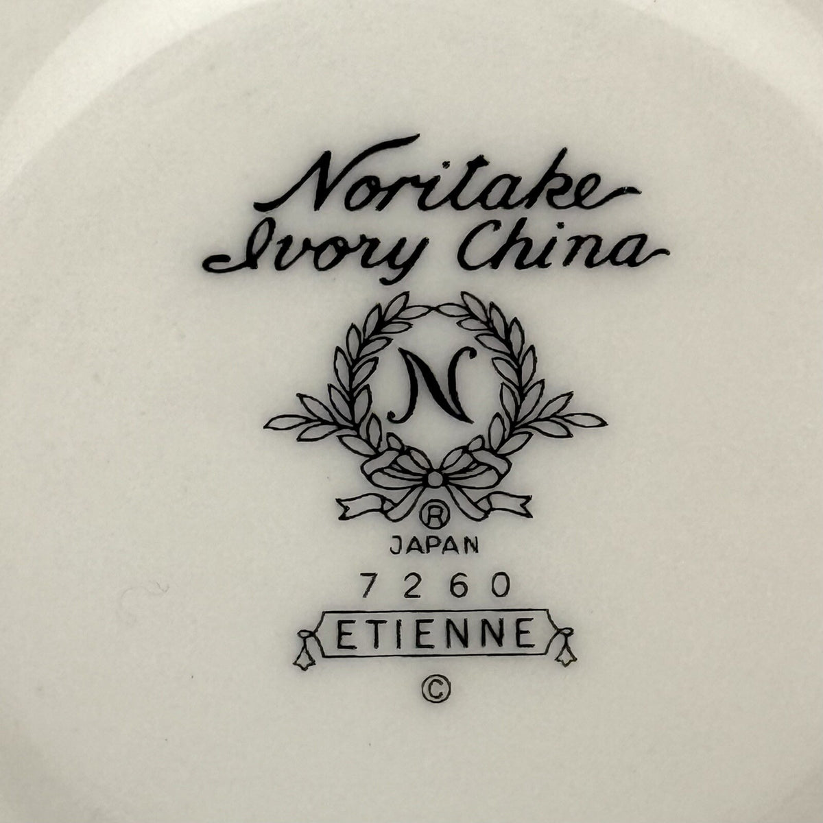 Set of 4 Noritake Ivory China ETIENNE 4 2/8" CUPS & SAUCERS #7260 Japan