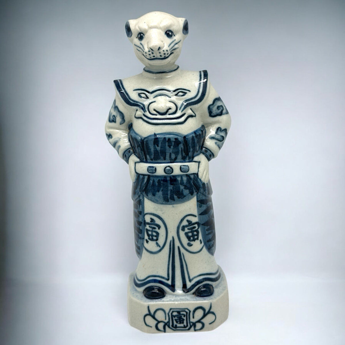 Vintage 10" Chinoiserie TIGER Figurine Blue White Ceramic ZODIAC NC Kaiser Kuhn