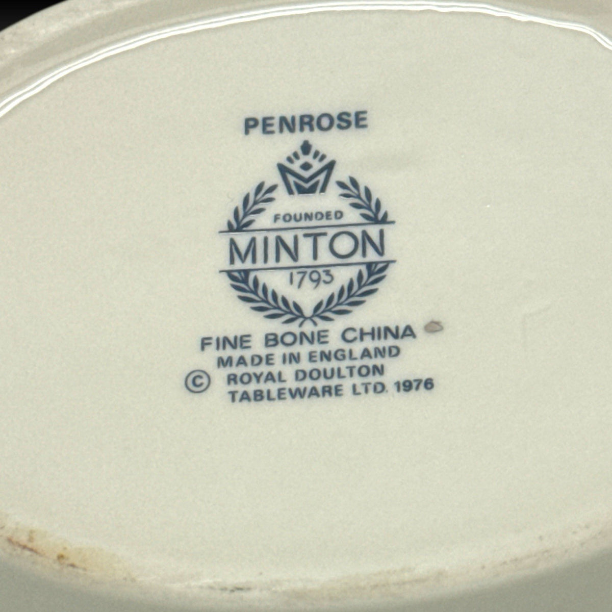 Minton PENROSE Gravy Boat & Underplate FINE BONE CHINA England ROYAL DOULTON '76