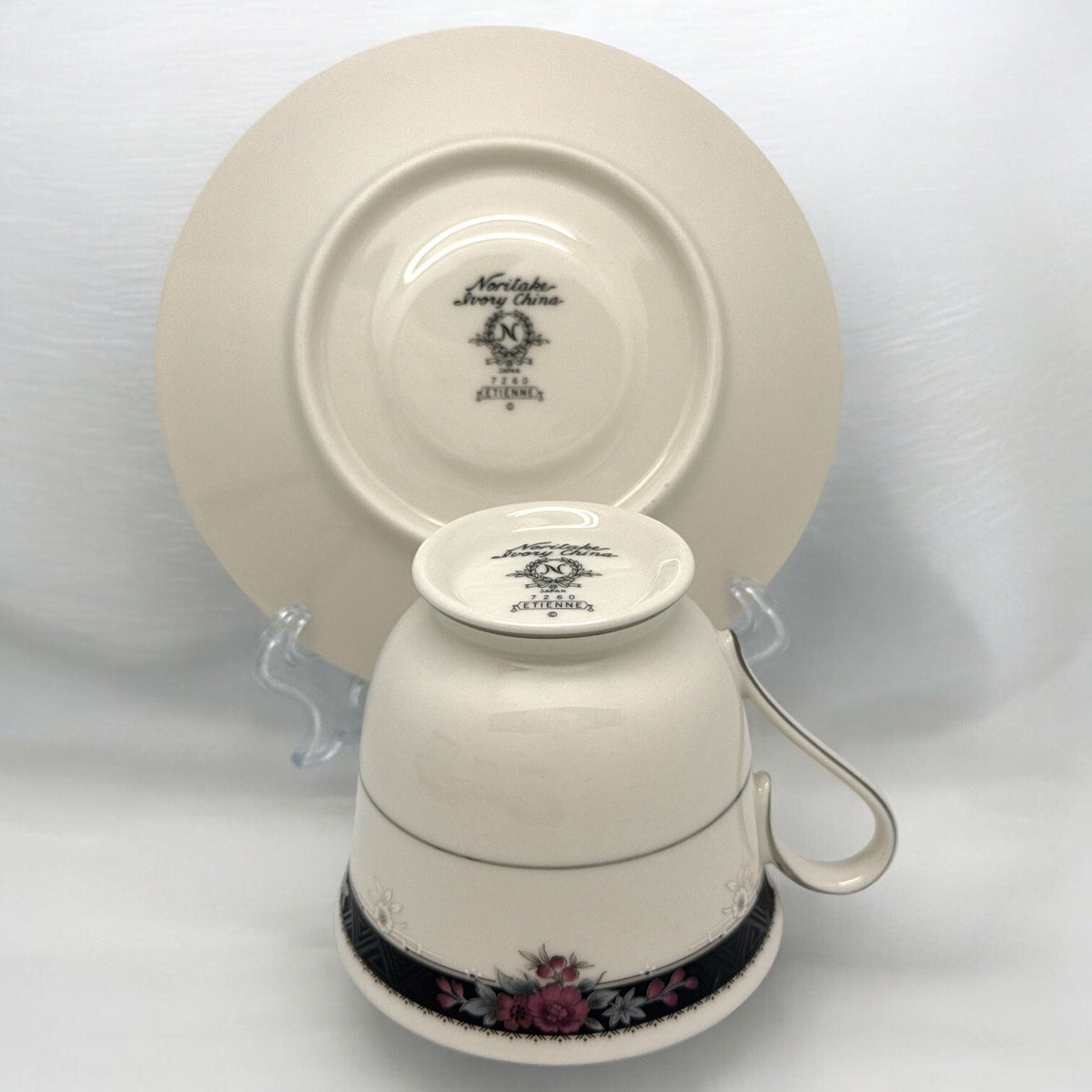 Set of 4 Noritake Ivory China ETIENNE 4 2/8" CUPS & SAUCERS #7260 Japan
