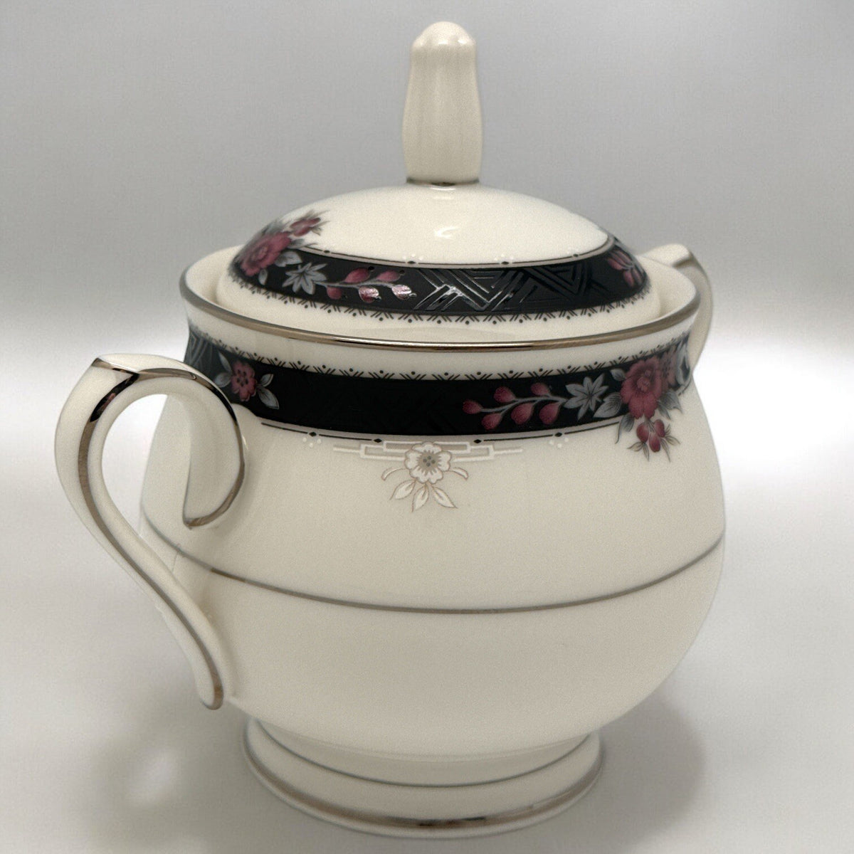 Vintage Noritake Ivory China ETIENNE COVERED SUGAR BOWL 5" Tall w/ Lid
