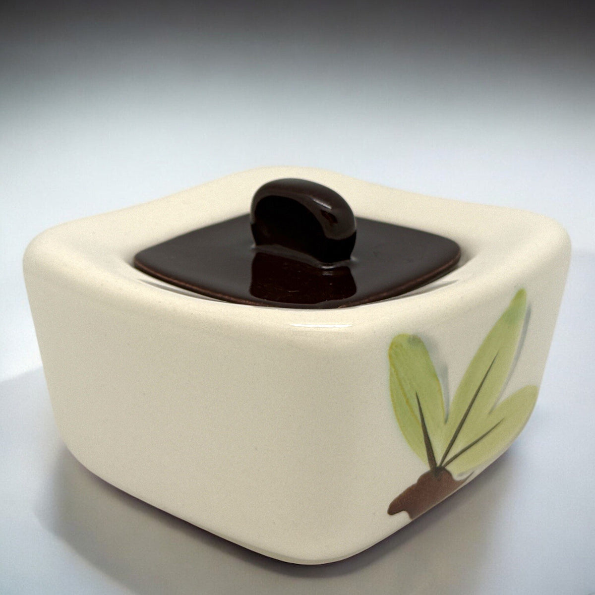 1940s Continental Kilns WOODLEAF Hand Painted CREAMER & Covered SUGAR BOWL USA