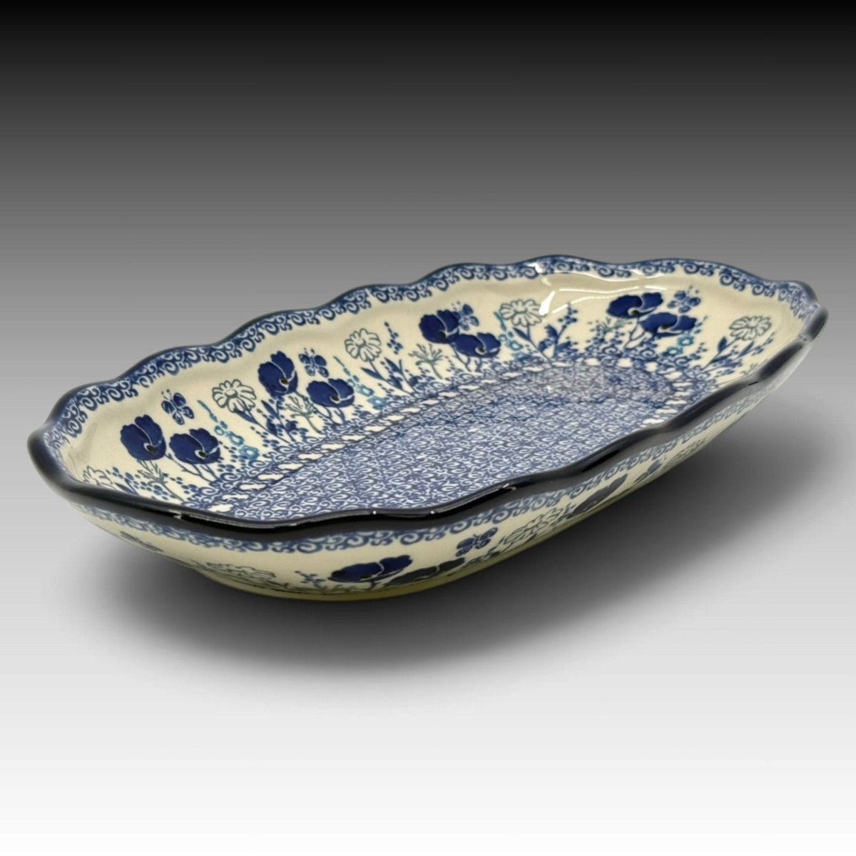 Evening Poppy scalloped oval tray view 1