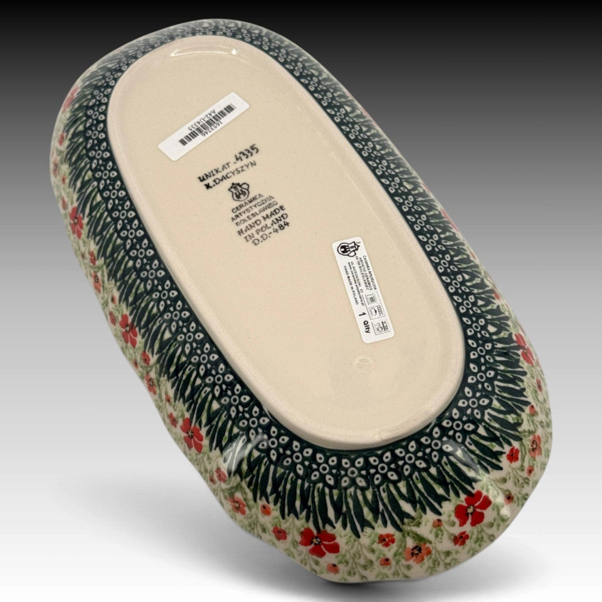 Red Garden scalloped oval tray view 4