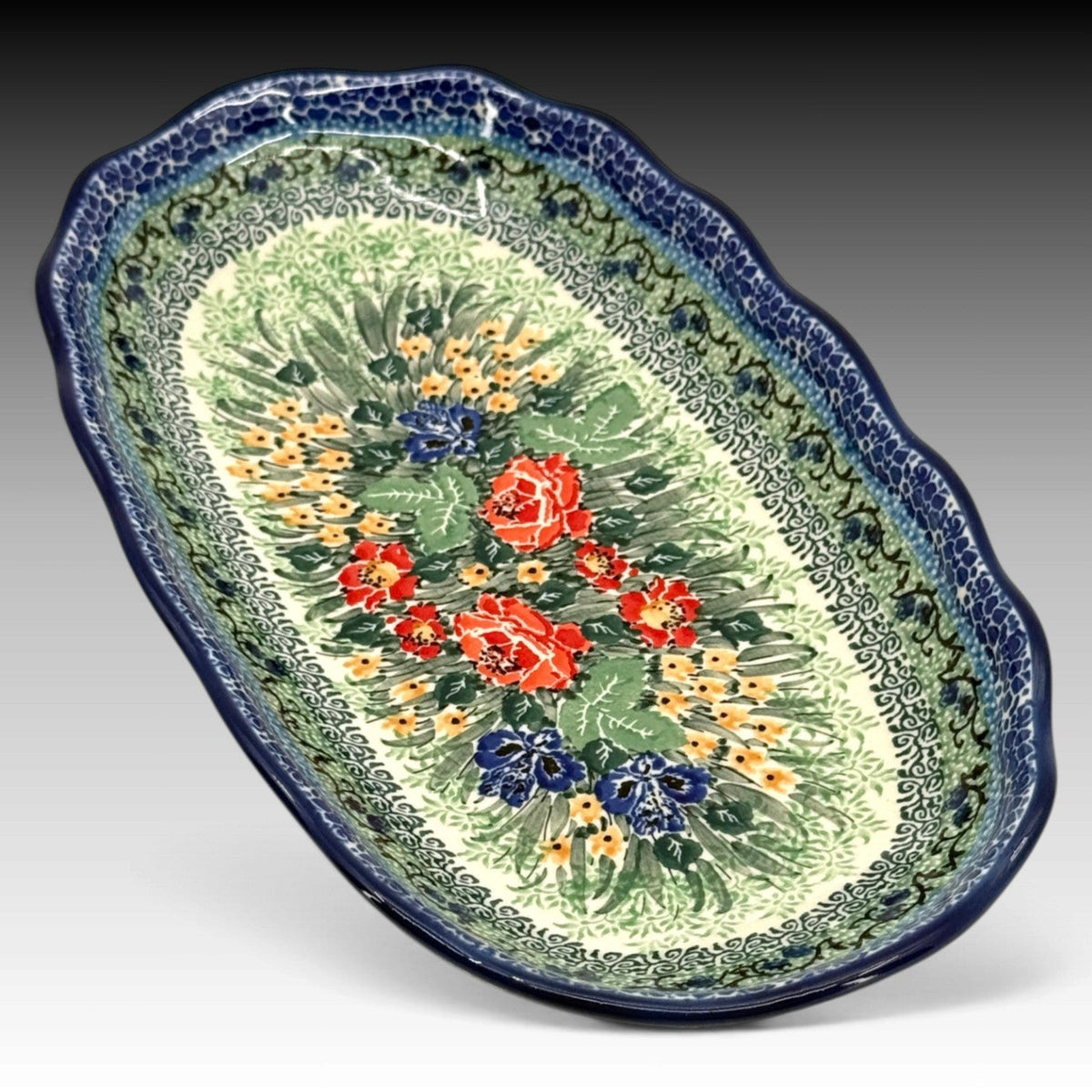 Splendid Meadow scalloped oval tray view 2