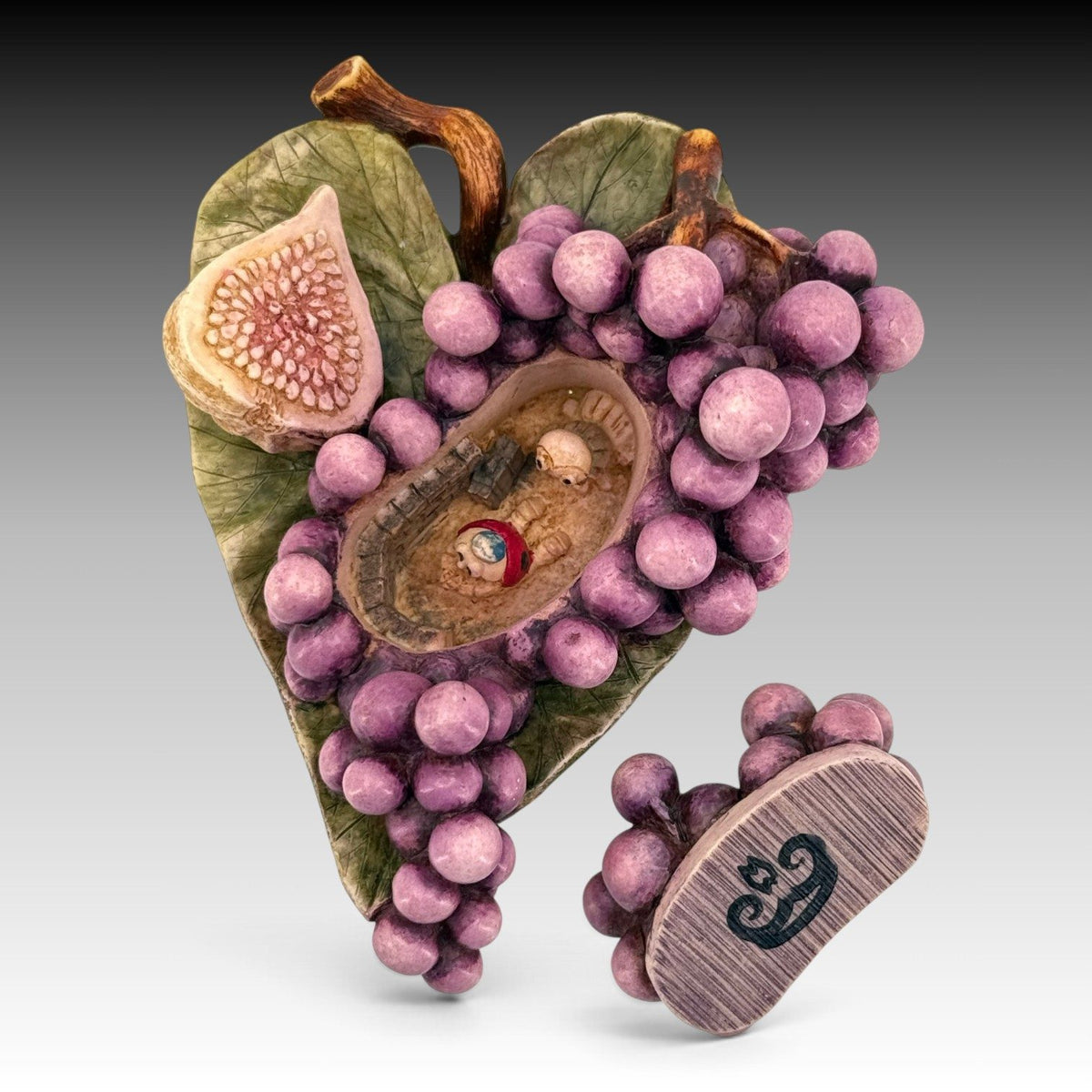 Harmony Kingdom Grapes Lord Byron Wailing Wall Cabala HG4GR Archive
