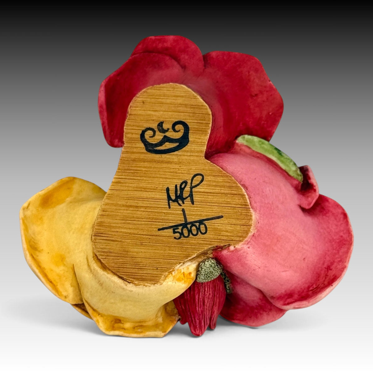 Harmony Kingdom Parade of Gifts HGLEC99S Limited Edition Rose Archive