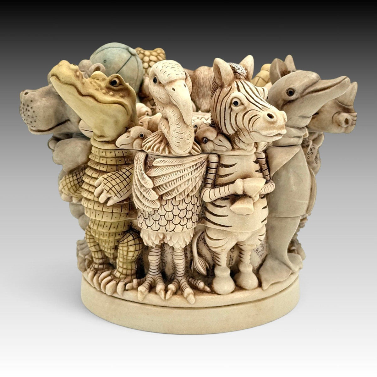 Harmony Kingdom Perfect Ten RW05HKX Peter Calvesbert Archive