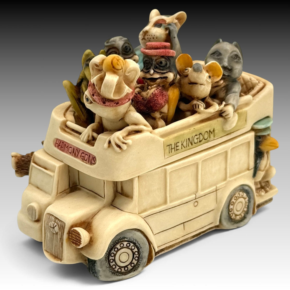Harmony Kingdom Magic Bus RWFAB3C
