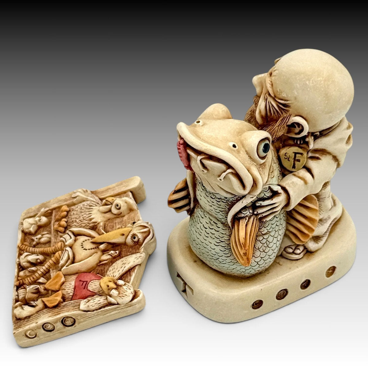 Harmony Kingdom Pax Et Bonum RWIGK06 2006 Royal Watch Club Kit Box Pin