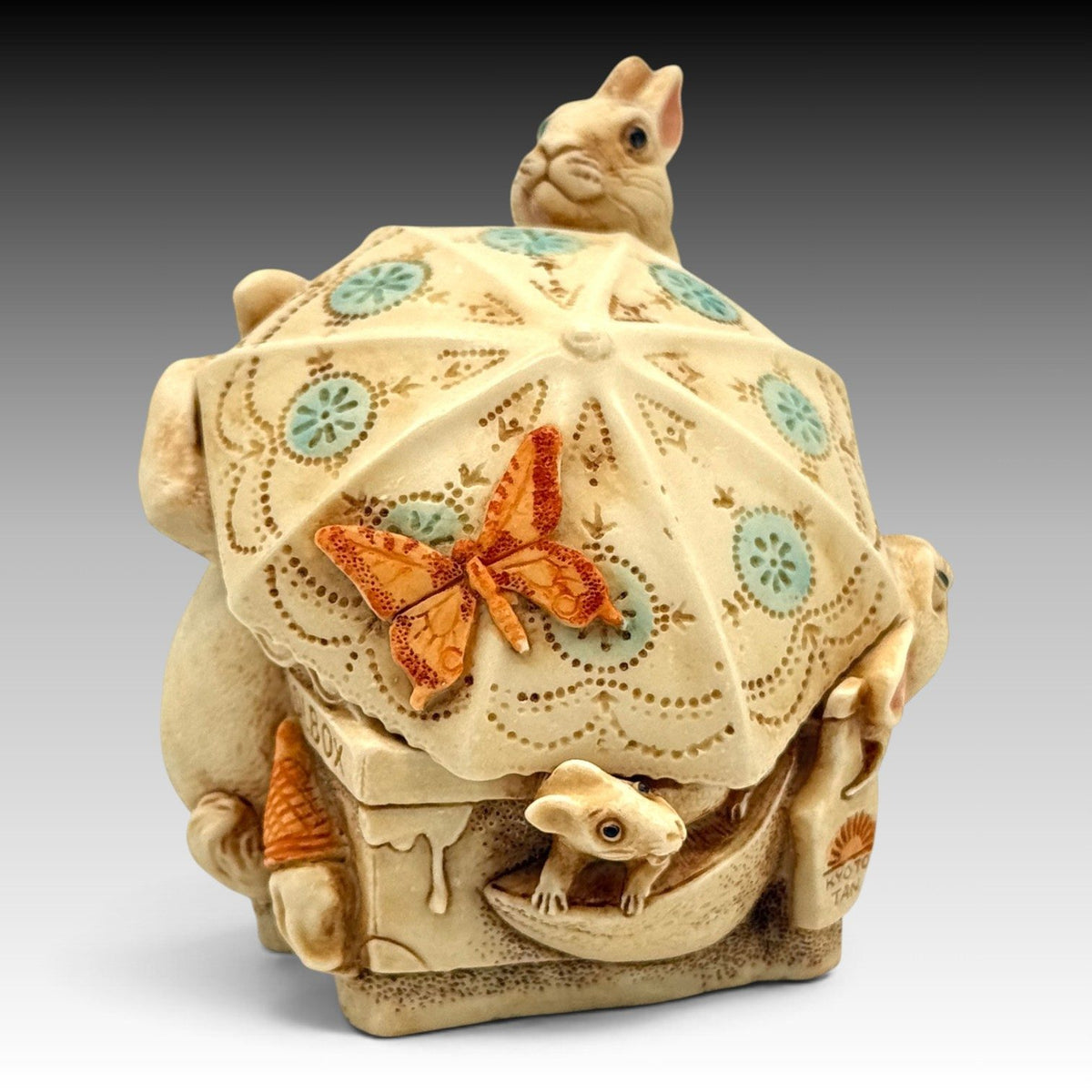 Harmony Kingdom Rothschild TJDLRA2 David Lawrence Rabbits Archive
