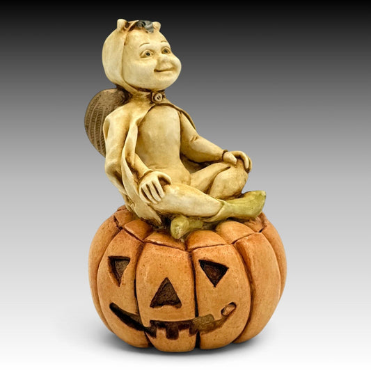 Harmony Kingdom Pumpkinfest TJEVPU98 1998 Event Box Figurine Archive