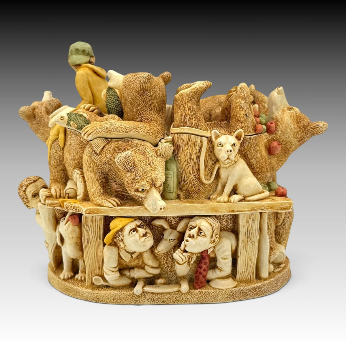 Harmony Kingdom Unbearables TJLEBE Limited Edition Bear Picnic Multi-Compartment