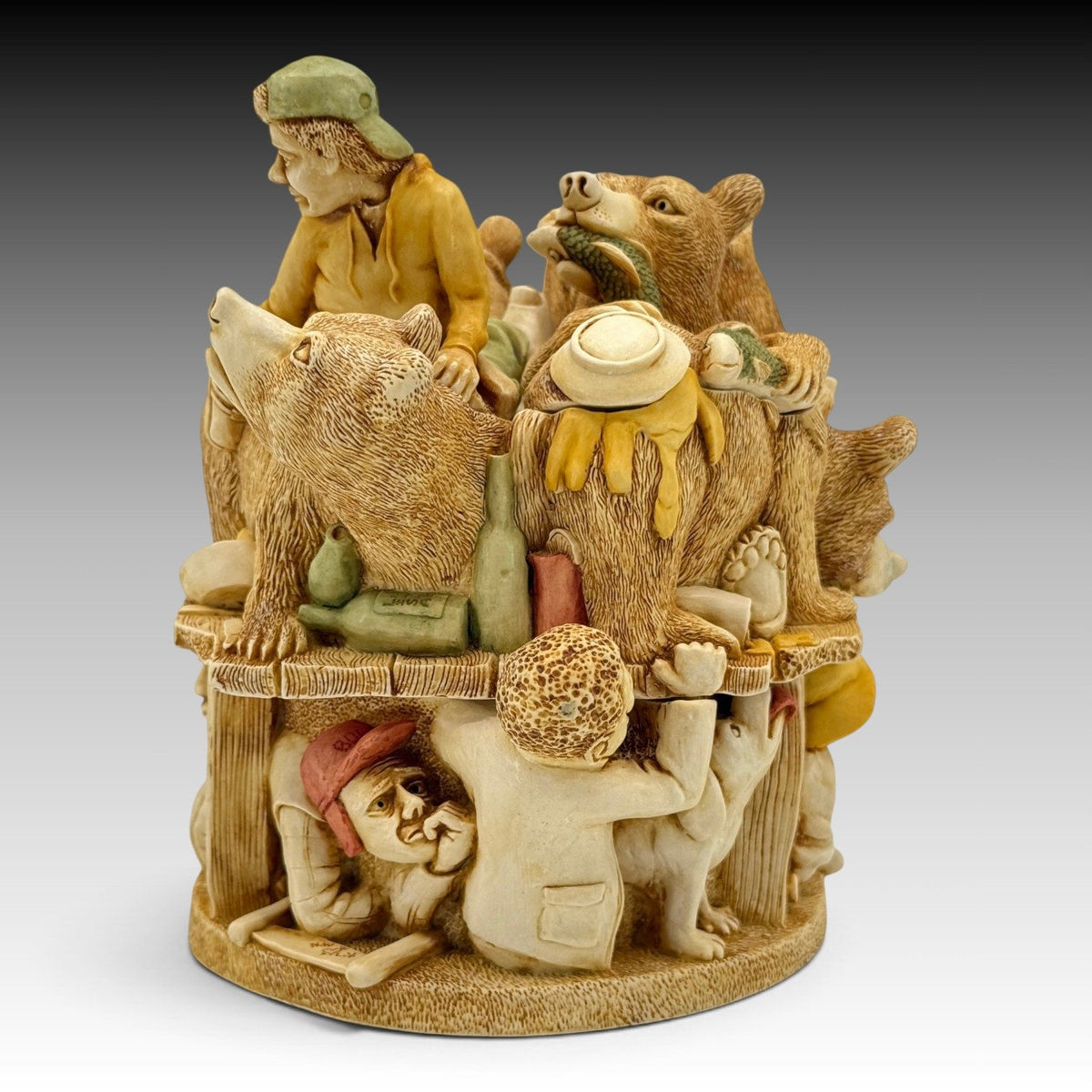 Harmony Kingdom Unbearables TJLEBE Limited Edition Bear Picnic Multi-Compartment