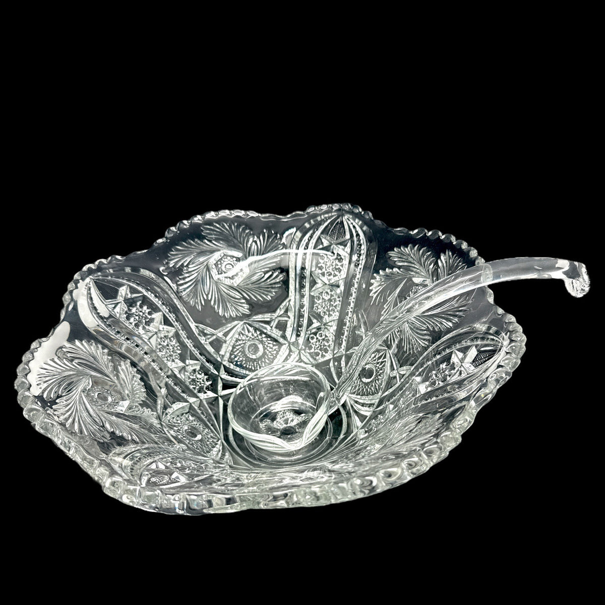 LE Smith Buttons and Daisy 15” Punch Bowl Set - 12 4.5 oz Cups & Glass Ladle